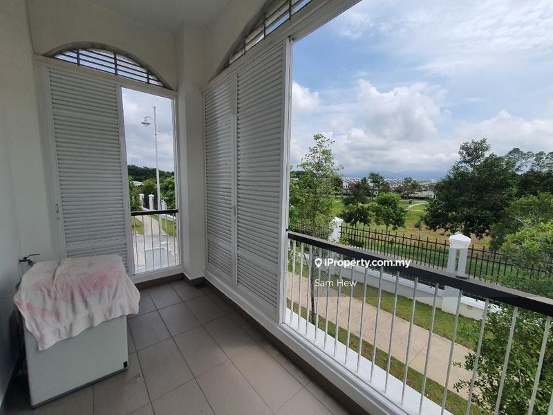 Rumah Berangkai 2 Tingkat untuk Dijual di Merrydale Eco Majestic (Lake View,End Lot), Semenyih oleh Sam Hew - iProperty.com.my