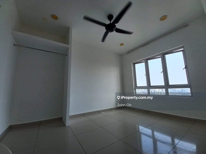 For Sale - First Subang (SS 15 Courtyard)