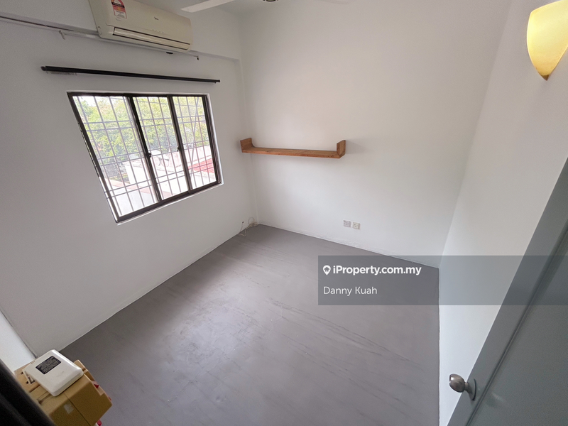 Rumah Berangkai 2.5 Tingkat untuk Dijual di Taman Ozana Impian, Bukit Katil oleh Danny Kuah - iProperty.com.my