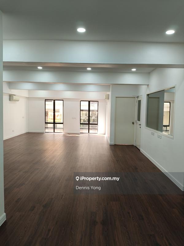 For Rent - Plaza Damas