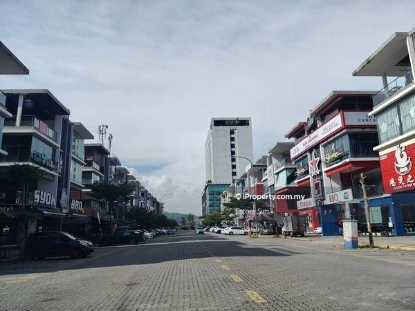 For Sale - 3.5 Storey Semi-D Commercial @ Icon City (Best Buy , ROI Above 4.2% )
