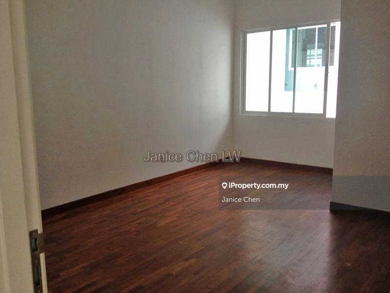 Rumah Berkembar untuk Dijual di Palmiera @ Kinrara Residence, Taman Damai Utama, Puchong oleh Janice Chen - iProperty.com.my