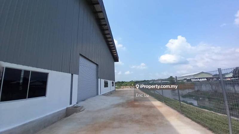 For Sale - Taman Perindustrian Ulu Choh