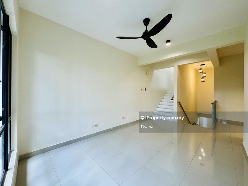 Rumah Bandar untuk Dijual di Bandar Bukit Mahkota, Bangi oleh Dyana - iProperty.com.my