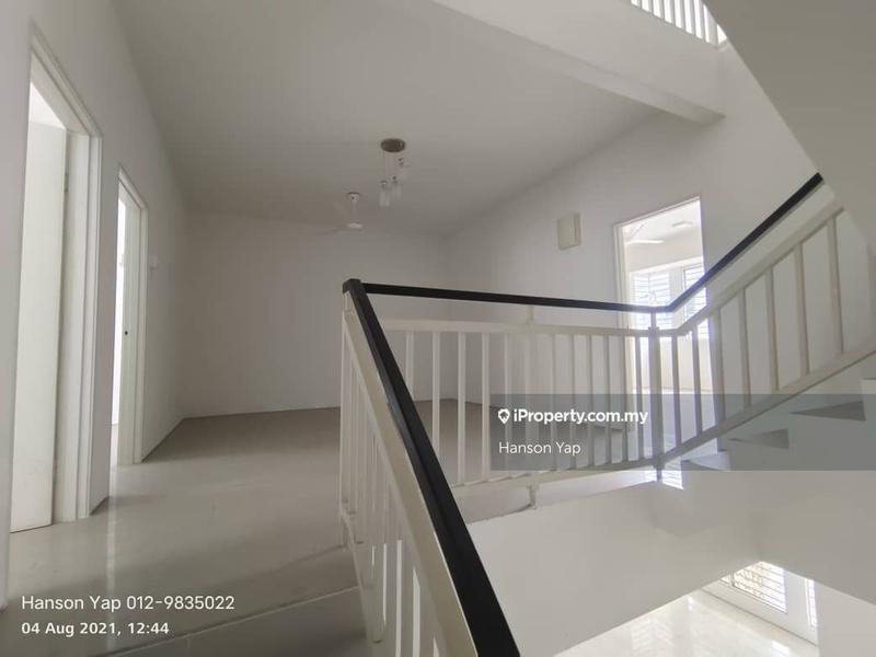 Rumah Berangkai 3 Tingkat untuk Dijual di Taman Mesra Utama, Seri Kembangan oleh Hanson Yap - iProperty.com.my