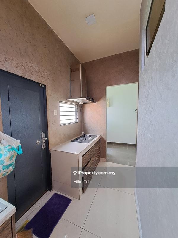 Rumah Teres 2-Tingkat untuk Dijual di Taman Lestari Putra, Seri Kembangan oleh Miko Teh - iProperty.com.my