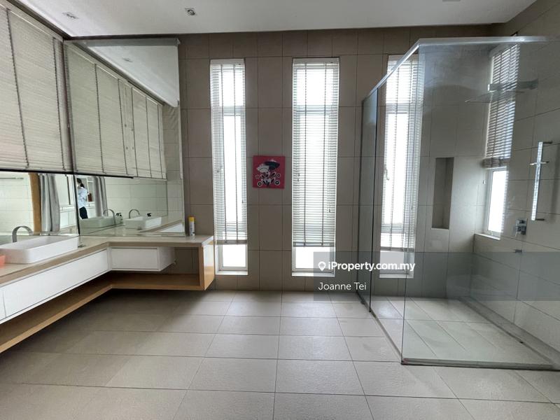 Bungalow House for Sale in Perdana Lakeview East, Cyberjaya, Cyberjaya by Joanne Tei - iProperty.com.my