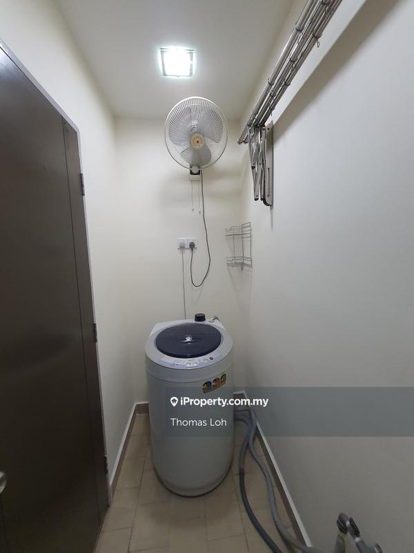 Condominium for Sale in Lagoon Suites by Thomas Loh - iProperty.com.my