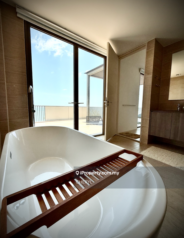 Kondominium untuk Dijual di By The Sea oleh CHERYL - iProperty.com.my