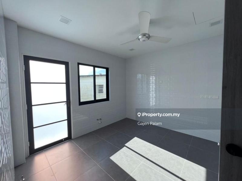 Rumah Berkembar untuk Dijual di Seksyen 5, Petaling Jaya oleh Gajen Palam - iProperty.com.my