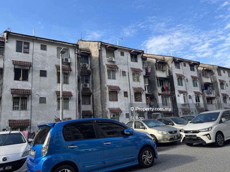 Flat for Sale in Desa Petaling Flat by SL Yap - Exterior - iProperty.com.my