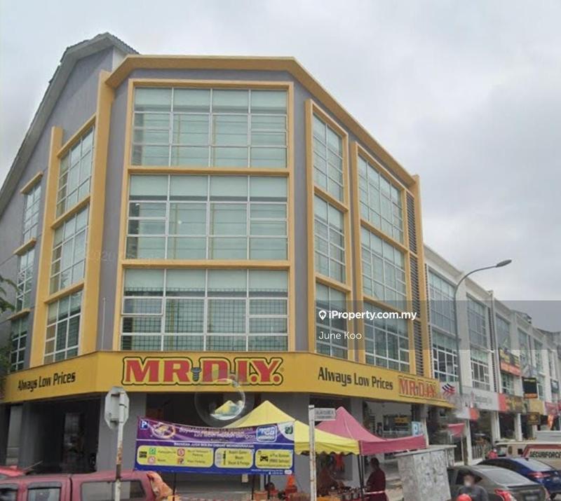 Kedai-Pejabat untuk Disewa di Seri Kembangan, Selangor oleh June Koo - iProperty.com.my