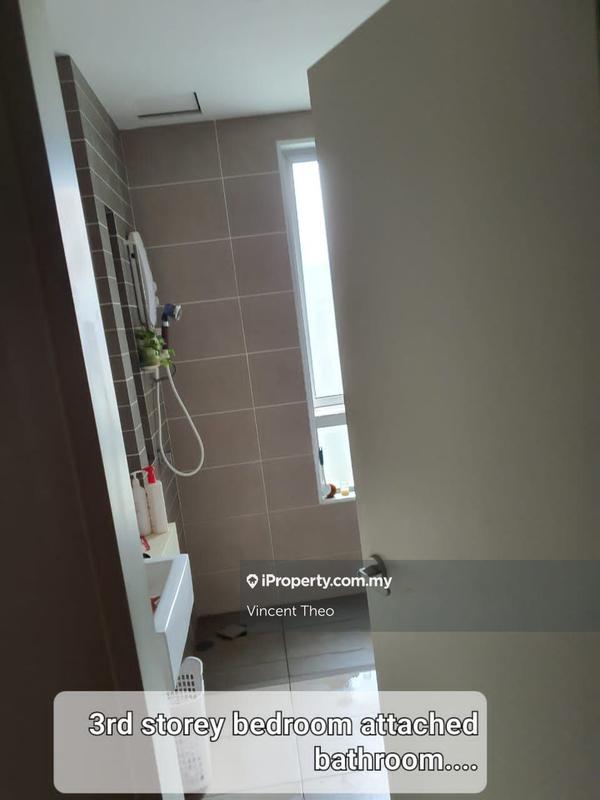 Rumah Berangkai 3 Tingkat untuk Dijual di 8s5w7, Shah Alam oleh Vincent Theo - iProperty.com.my