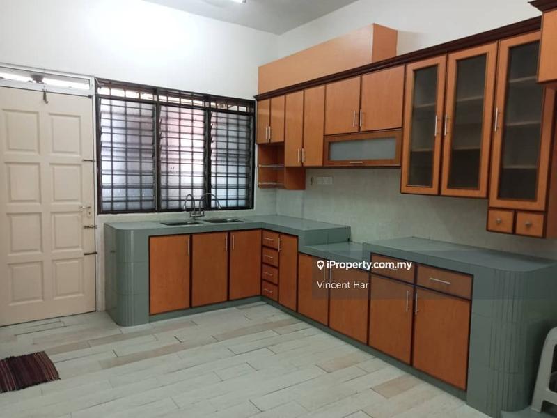 2-storey Terraced House for Sale in Desa Manjung Raya, Lumut by Vincent Har - iProperty.com.my
