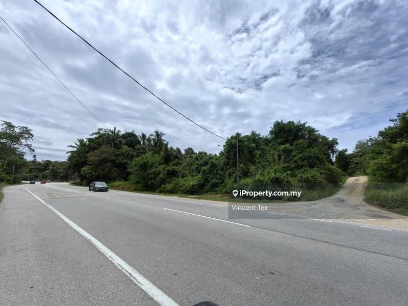 For Sale - 7 Acres Freehold Hilly Agriculture Land Penjom Kuala Lipis