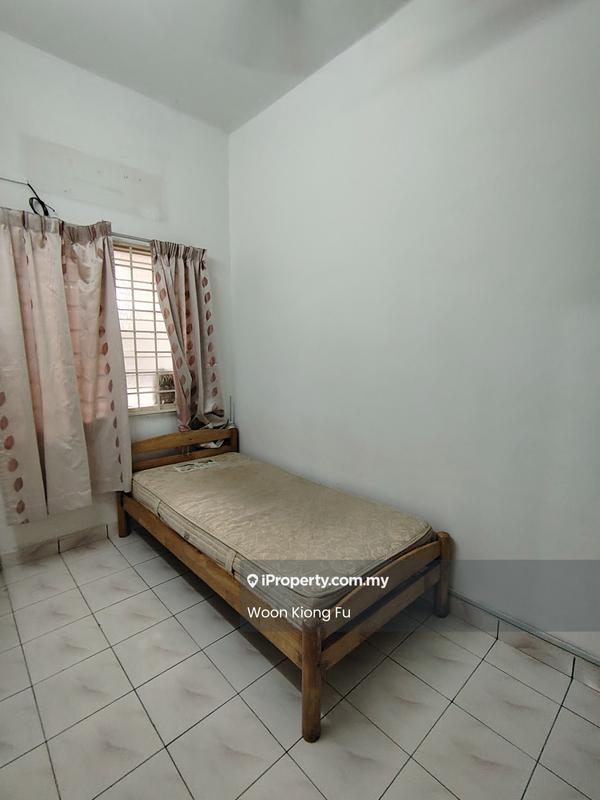 2-storey Terraced House for Sale in Seremban 3, Rasah by Vincent Fu - Bedroom - iProperty.com.my