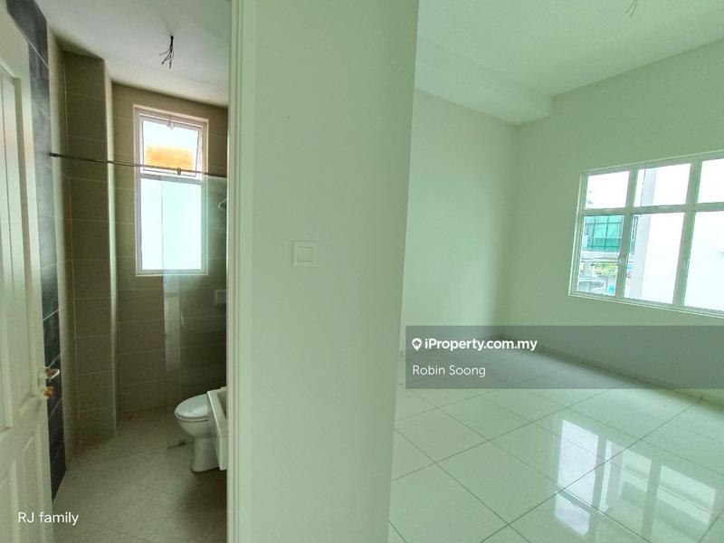 Banglo untuk Dijual di Taman Saujana Heights, Bukit Katil oleh Robin Soong - iProperty.com.my