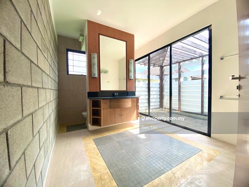 Bungalow House for Sale in Lakeview Saujana @ Saujana Golf, Saujana by Ken Tan - iProperty.com.my