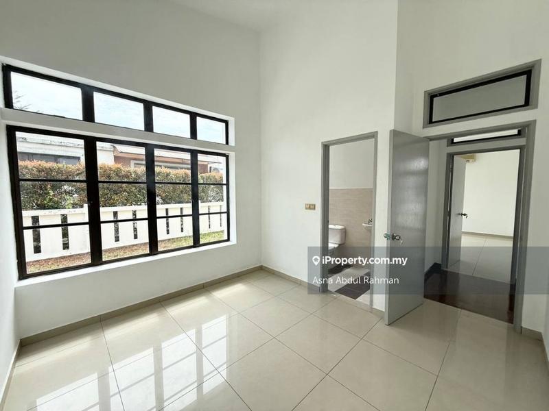 Bungalow House for Sale in Bandar Baru Enstek, Bandar Enstek by Asna Abdul Rahman - iProperty.com.my