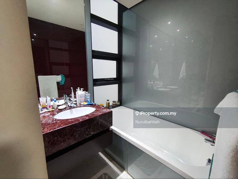 For Sale - Condominium @ The Troika