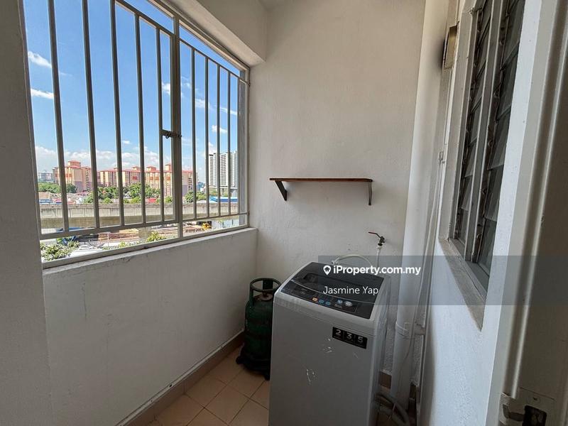 For Sale - D'Aman Ria Condominium