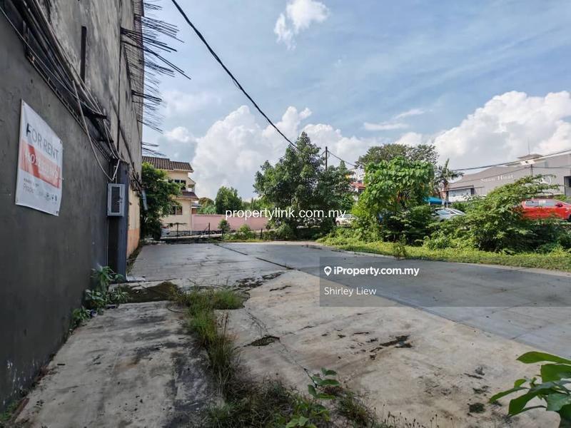 For Rent - Commercial Land For Rent, Corner