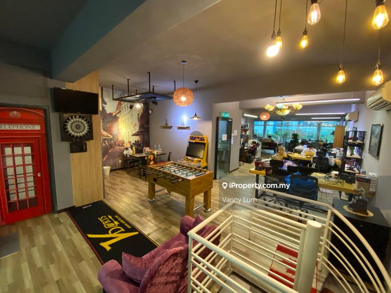 Kedai untuk Dijual di Bandar Putra Permai, Seri Kembangan oleh Vanny Lum - iProperty.com.my