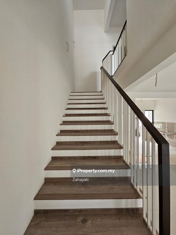Rumah Berangkai 2 Tingkat untuk Dijual di Elmina East, Intermediate Ilham Residences 2, Shah Alam oleh Zahayati - iProperty.com.my