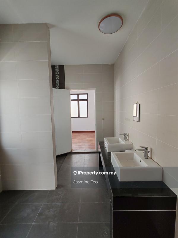 Rumah Berkembar untuk Dijual di Setia Utama, Setia Alam oleh Jasmine Teo - iProperty.com.my