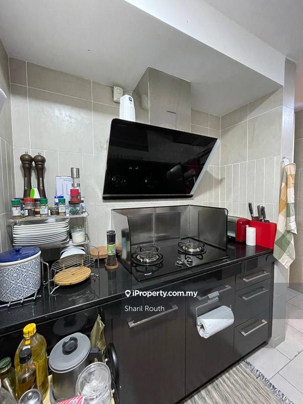 Kondominium untuk Dijual di Hampshire Park Condominium oleh Sharil Routh - iProperty.com.my