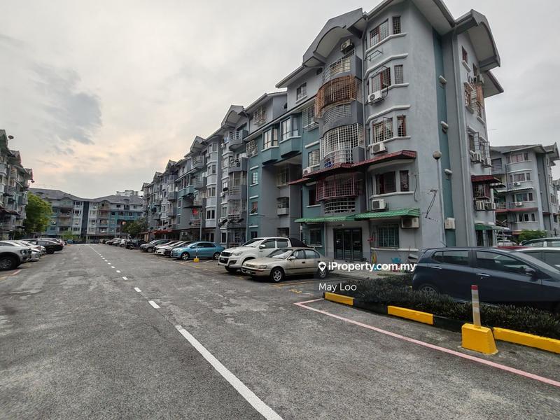 For Sale - Kenari Court