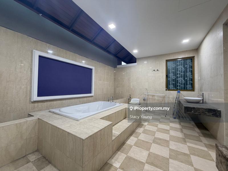 2.5-storey Terraced House for Sale in Duta Tropika, Batu by Stacy Young - iProperty.com.my