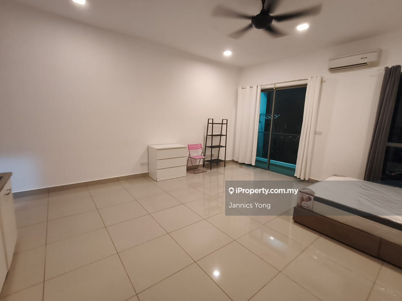 For Rent - Cybersquare