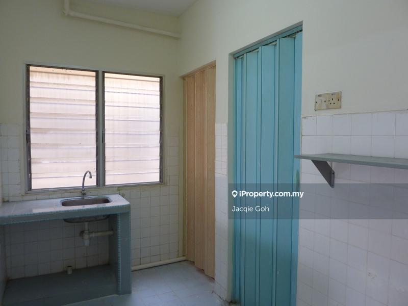 Pangsapuri untuk Dijual di Teratai Mewah Apartment Block 15,17,19,21 oleh Jacqie Goh - iProperty.com.my