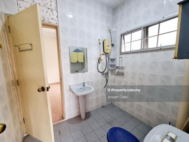 Rumah Berkembar untuk Dijual di Seksyen 9, Shah Alam oleh Joseph Chan - iProperty.com.my