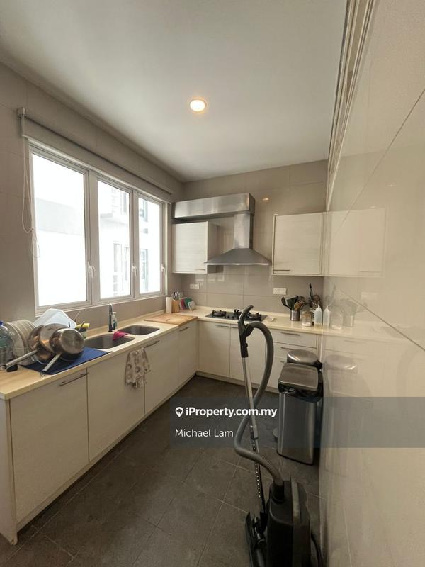 For Sale - 9 Bukit Utama Condominium