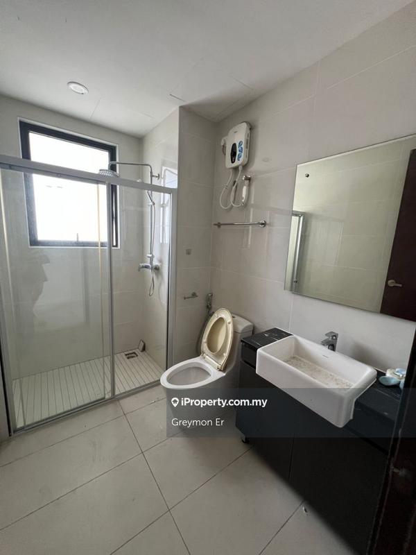 Condominium for Rent in Royal Strand @ Country Garden Danga Bay by Greymon Er - iProperty.com.my