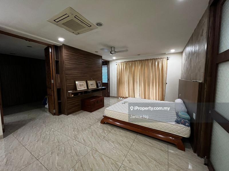 Bungalow House for Sale in Sierramas, Sungai Buloh by Janice Ng - iProperty.com.my