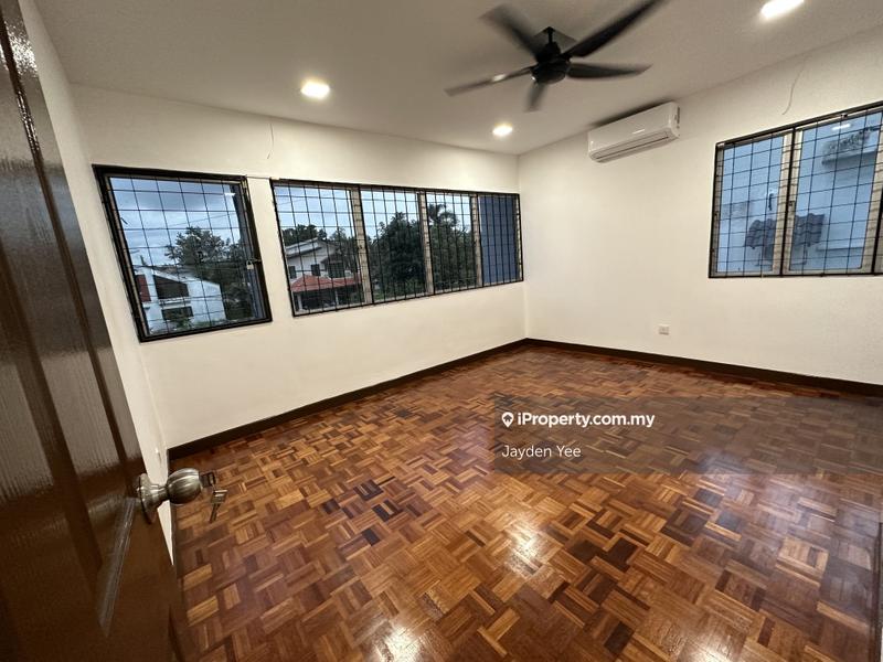 Rumah Berkembar untuk Dijual di Damansara Heights, Damansara Heights oleh Jayden Yee - iProperty.com.my