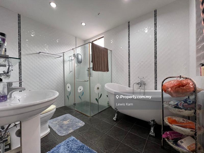 Bungalow House for Sale in Batu Feringghi, Penang by Lewis Kam - iProperty.com.my