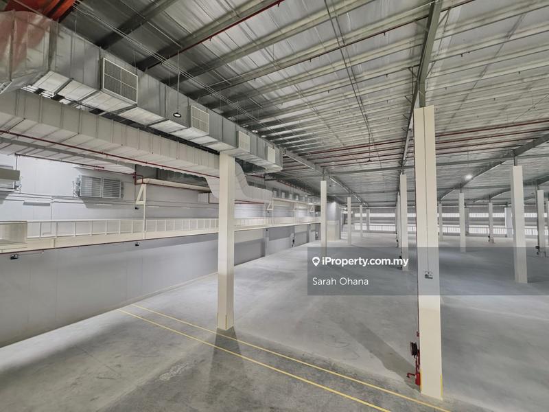 For Rent - Shah Alam – Light Industrial Mega Warehouse – High Ceiling | Loading Bays | ESFR
