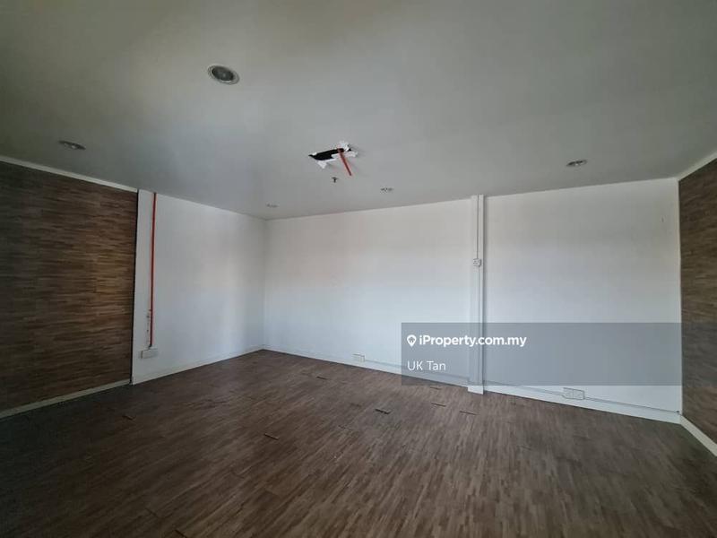 Warehouse for Rent in Kawasan Perusahaan Banting, Banting by UK Tan - iProperty.com.my