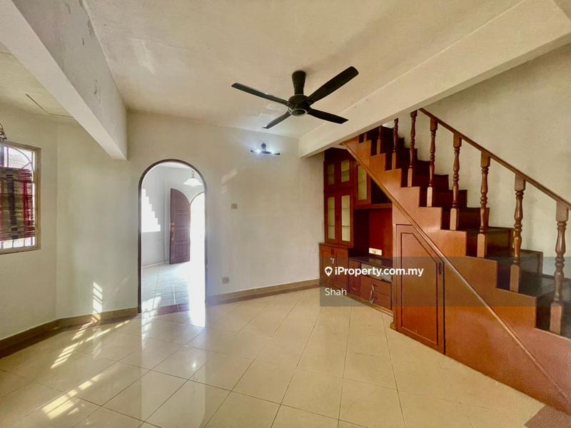 Rumah Teres 2-Tingkat untuk Dijual di SS19, Subang Jaya oleh Shah - iProperty.com.my