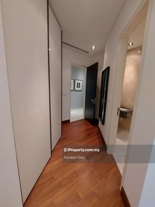 For Sale - Banyan Tree Signatures