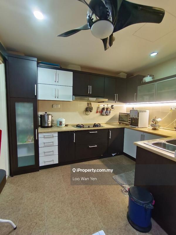 For Sale - Evergreen Park Acorn & Hazel