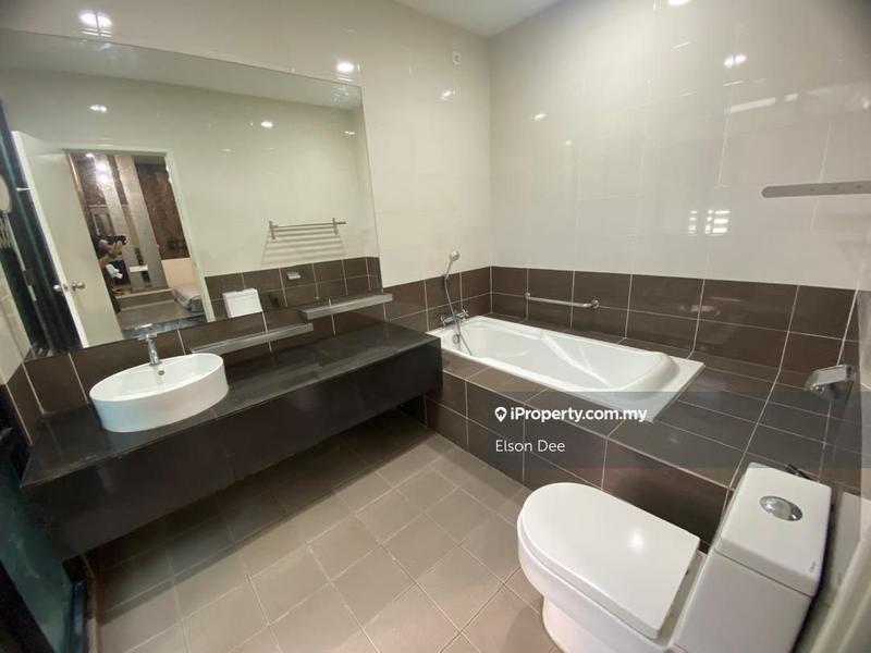 Rumah Berangkai 3 Tingkat untuk Dijual di Southbay Residence, Batu Maung, Batu Maung oleh Elson Dee - iProperty.com.my