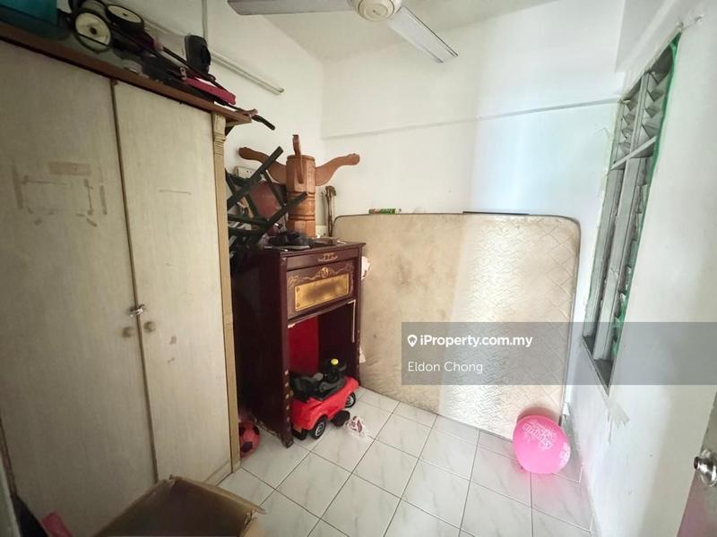 Kediaman Servis untuk Dijual di South City (Perdana Selatan) Block A & B oleh Eldon Chong - iProperty.com.my