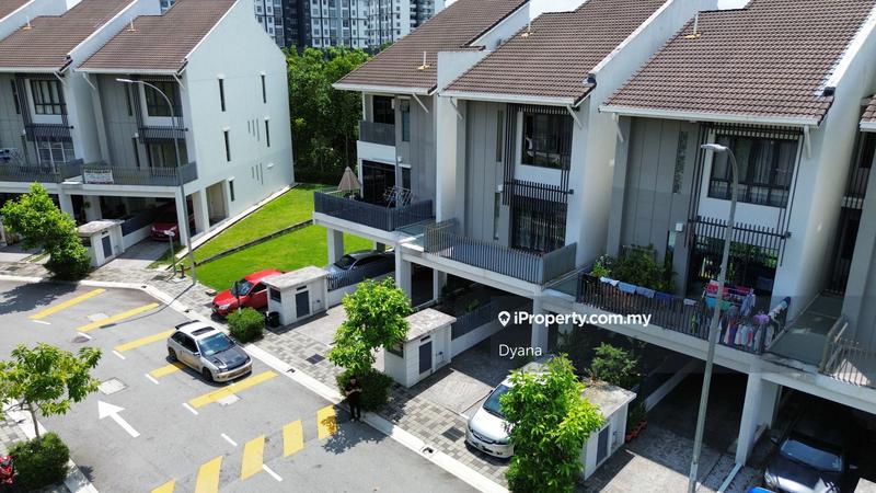Rumah Bandar untuk Dijual di Bandar Bukit Mahkota, Bangi oleh Dyana - iProperty.com.my