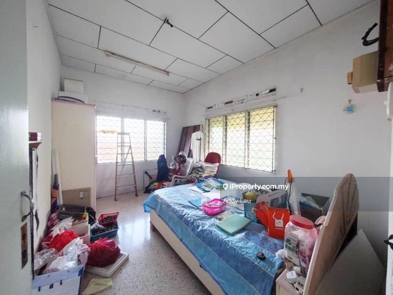 Rumah Berkembar untuk Dijual di Taman Kerjasama @ Semi-D, Kluang oleh Addy Lau - iProperty.com.my