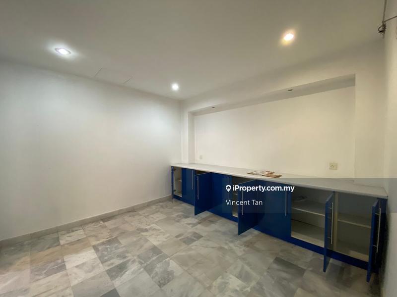 Rumah Berangkai 2.5 Tingkat untuk Dijual di Bandar Sri Damansara, Selangor oleh Vincent Tan - iProperty.com.my